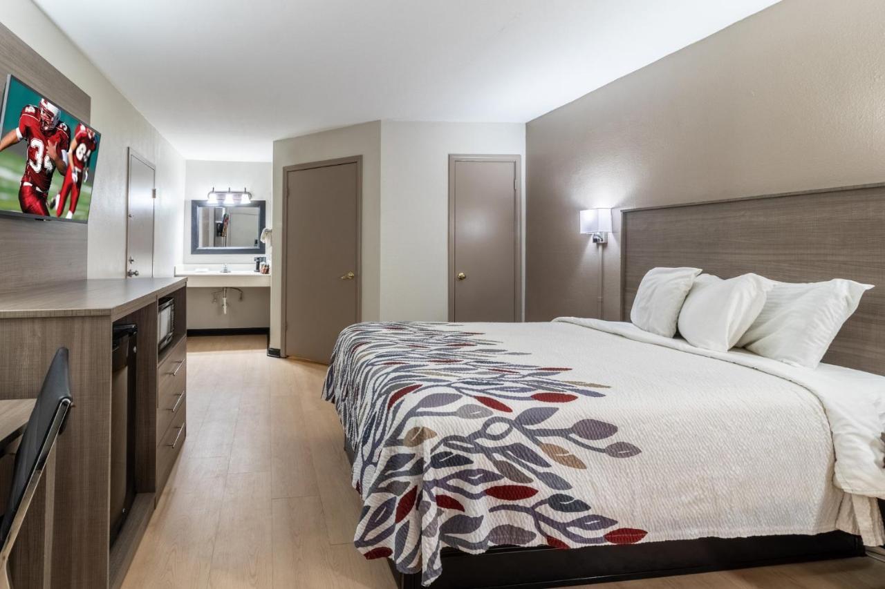 Red Roof Inn & Suites Jackson, Tn Ngoại thất bức ảnh
