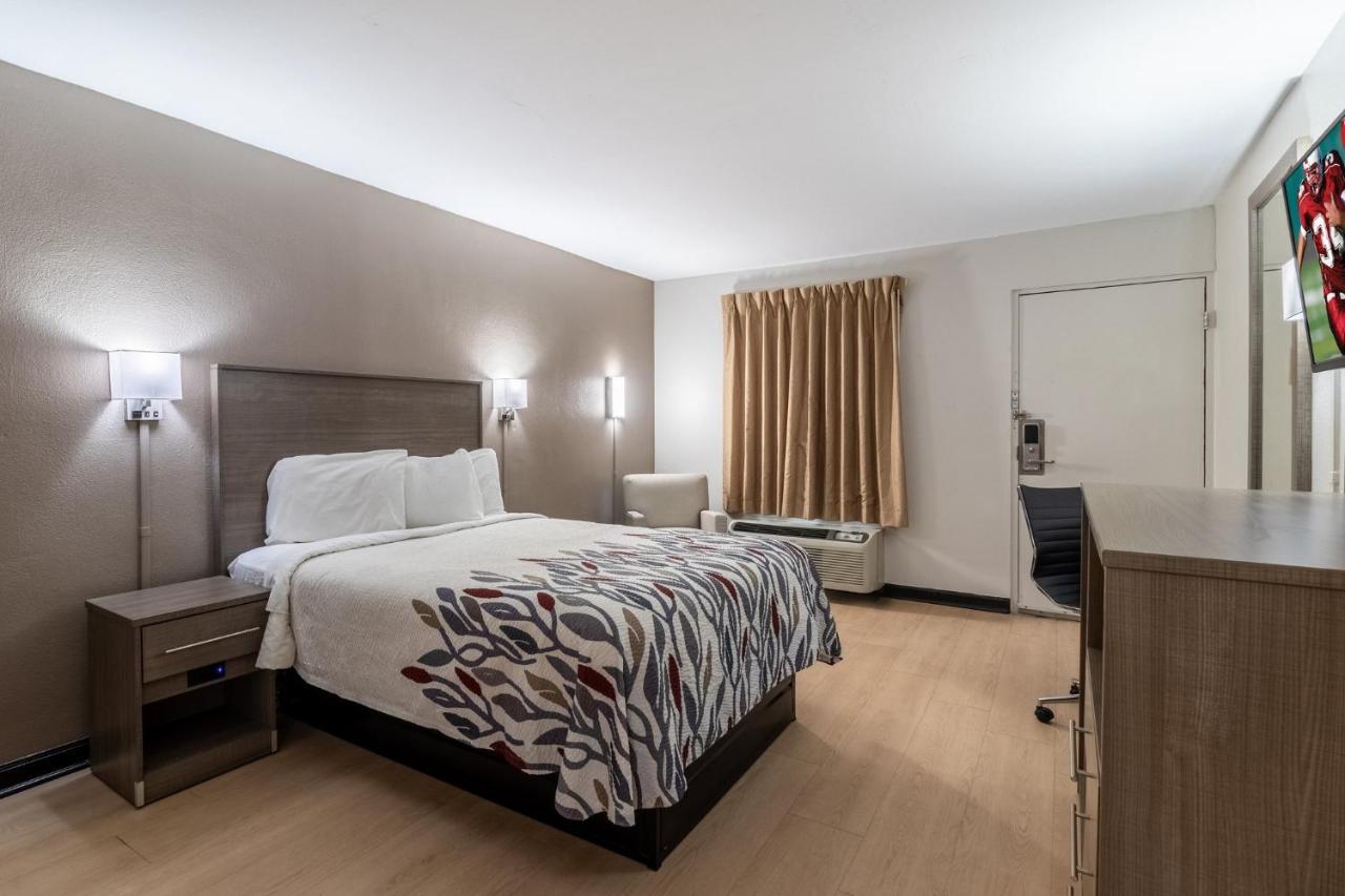 Red Roof Inn & Suites Jackson, Tn Ngoại thất bức ảnh