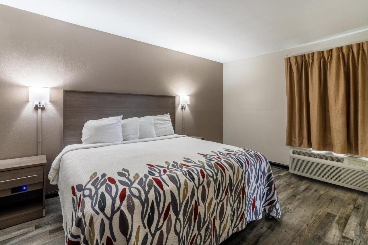 Red Roof Inn & Suites Jackson, Tn Ngoại thất bức ảnh