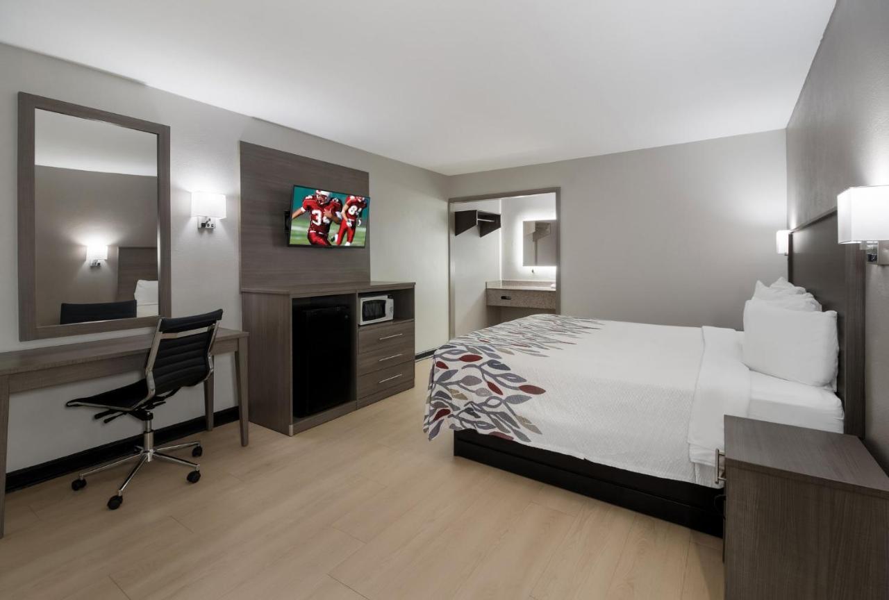 Red Roof Inn & Suites Jackson, Tn Ngoại thất bức ảnh